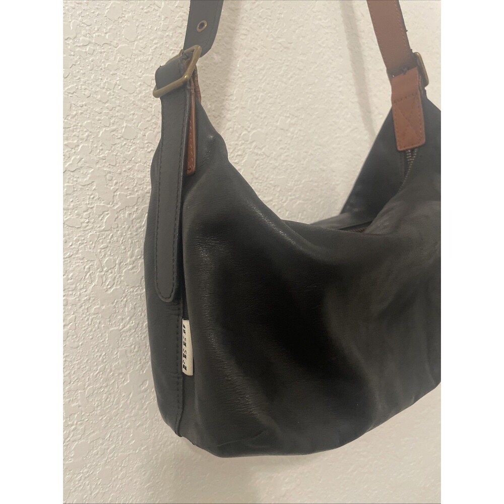 FEED Leather Black Shoulder Handbag Bag Hobo Style Read